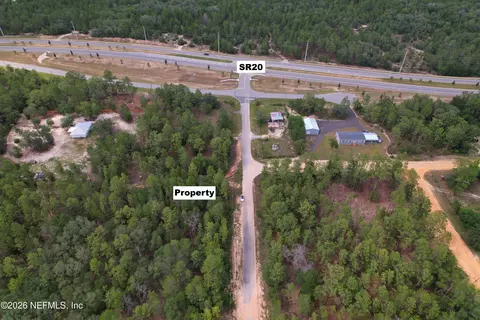 107 Paris St, Interlachen, FL 32148 photo 2