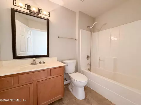Bath - 617 Birchbark Trl, Saint Augustine, FL 32092 photo 3 of 4