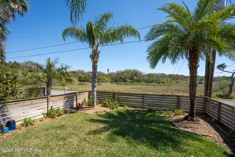 Exterior - 111 Ferdinand Ave, Saint Augustine, FL 32080 photo 7 of 12
