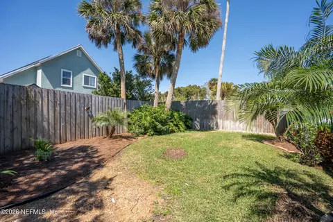 Exterior - 111 Ferdinand Ave, Saint Augustine, FL 32080 photo 11 of 12