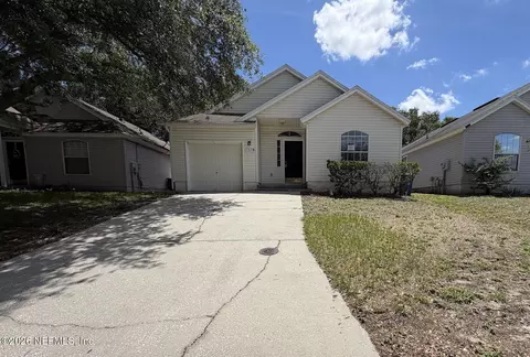 1223 Homard Blvd E, Jacksonville, FL 32225