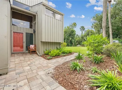 9777 Sawgrass Dr E, Ponte Vedra Beach, FL 32082