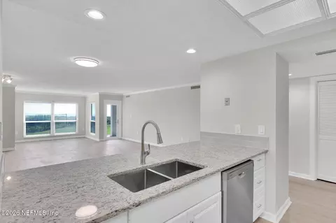 Kitchen - 6170 A1a S #101, Saint Augustine, FL 32080 photo 4 of 6