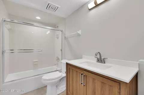 Bath - 6170 A1a S #101, Saint Augustine, FL 32080 photo 2 of 4