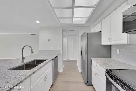 Kitchen - 6170 A1a S #101, Saint Augustine, FL 32080 photo 3 of 6