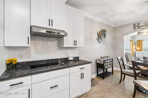 Kitchen - 122 Timoga Trl #310-D, Saint Augustine, FL 32084 photo 8 of 10