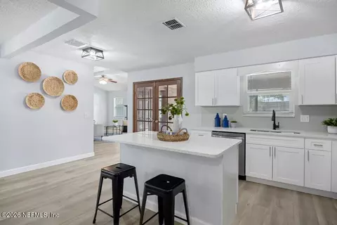 Kitchen - 2651 Loopridge Dr, Orange Park, FL 32065 photo 5 of 6