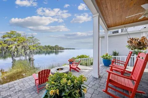 118 Yacht Club Pt, Green Cove Springs, FL 32043