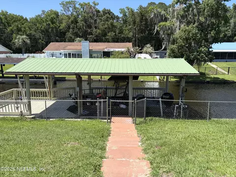 118 Magnolia Dr, East Palatka, FL 32131