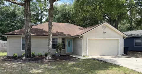 6999 Huntington Woods Cir E, Jacksonville, FL 32244
