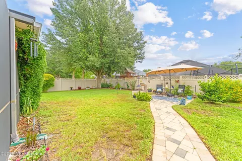 Exterior - 425 Fort Drum Ct, Saint Augustine, FL 32092 photo 5 of 12