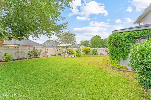 Exterior - 425 Fort Drum Ct, Saint Augustine, FL 32092 photo 6 of 12