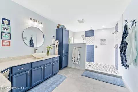 Bath - 425 Fort Drum Ct, Saint Augustine, FL 32092 photo 1 of 5