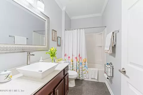 Bath - 425 Fort Drum Ct, Saint Augustine, FL 32092 photo 2 of 5