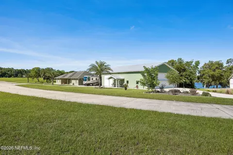 107 Eagles Nest Ln, Crescent City, FL 32112