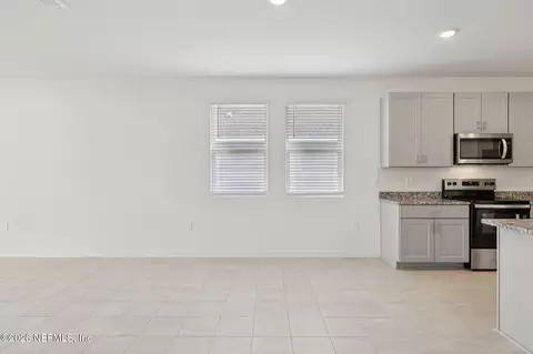 7361 Everett Forest Dr, Jacksonville, FL 32219 photo 9