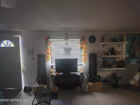 109 Arrowhead Dr, Interlachen, FL 32148 photo 5