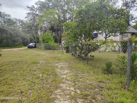 109 Arrowhead Dr, Interlachen, FL 32148 photo 2