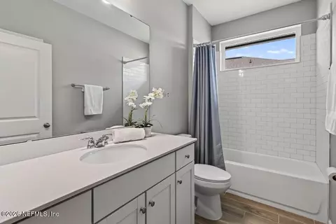 Bath - 1130 Windley Dr, Saint Augustine, FL 32092 photo 3 of 4