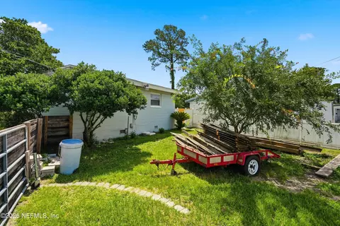 Exterior - 2605 Adele Rd, Jacksonville, FL 32216 photo 6 of 7