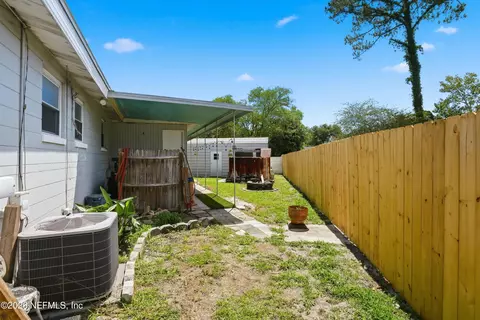 Exterior - 2605 Adele Rd, Jacksonville, FL 32216 photo 3 of 7