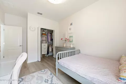 Bedroom - 28 Glorieta Dr, Saint Augustine, FL 32095 photo 3 of 6