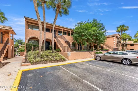5375 Ortega Farms Blvd #505, Jacksonville, FL 32210