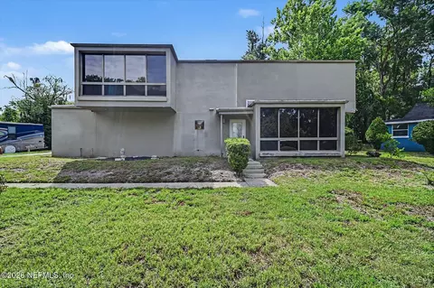 633 S Delaware Ave, Deland, FL 32720