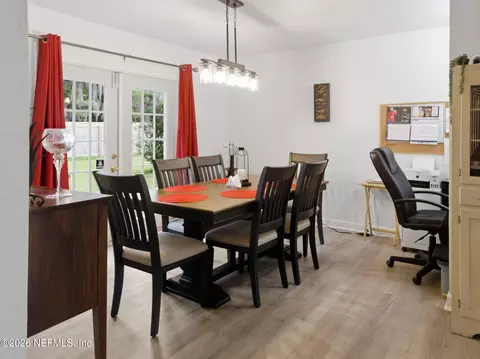 Dining - 334 7th Way, Interlachen, FL 32148 photo 1 of 3