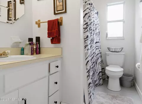 Bath - 334 7th Way, Interlachen, FL 32148 photo 1 of 5