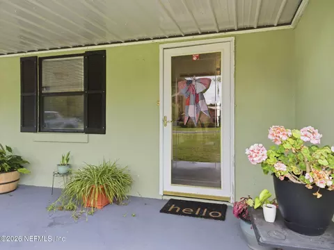 Exterior - 334 7th Way, Interlachen, FL 32148 photo 4 of 7