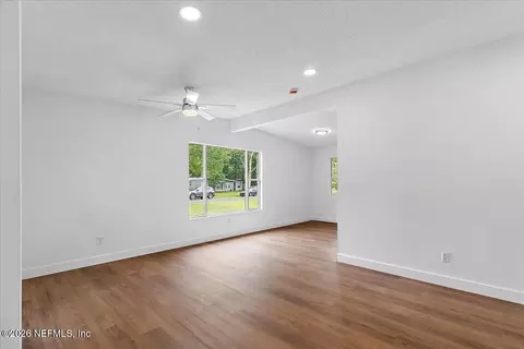 Living - 6903 Clovis Rd, Jacksonville, FL 32205 photo 4 of 4