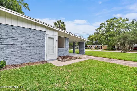 Exterior - 6903 Clovis Rd, Jacksonville, FL 32205 photo 1 of 1