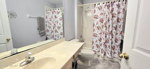 Bath - 1433 Blue Spring Ct, Saint Augustine, FL 32092 photo 2 of 2