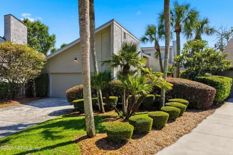 128 Lake Julia Dr N, Ponte Vedra Beach, FL 32082