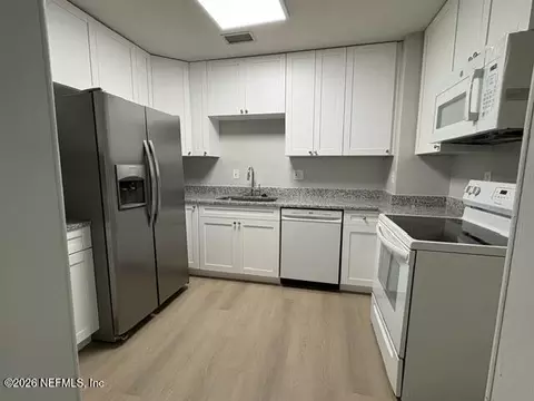 2331 Holmes St, Jacksonville, FL 32207