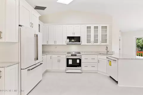 Kitchen - 832 White Eagle Cir, Saint Augustine, FL 32086 photo 1 of 6
