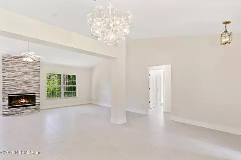 Living - 832 White Eagle Cir, Saint Augustine, FL 32086 photo 1 of 7