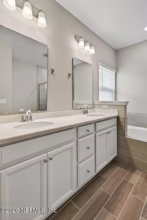 Bath - 77 Sadler Ct, Saint Augustine, FL 32092 photo 5 of 8