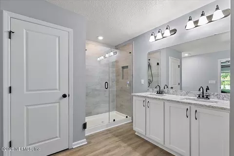 Bath - 231 Rittburn Ln, Saint Johns, FL 32259 photo 3 of 3