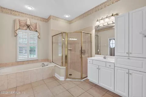 Bath - 776 Eagle Point Dr, Saint Augustine, FL 32092 photo 5 of 5