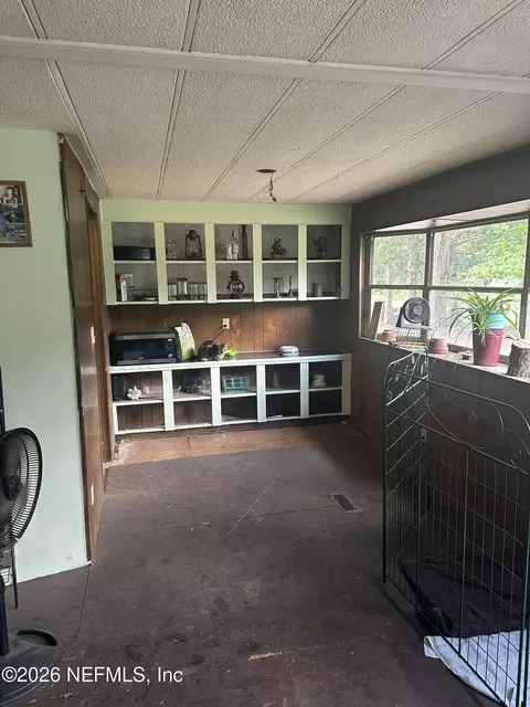 608 Kitty Ave, Interlachen, FL 32148 photo 9