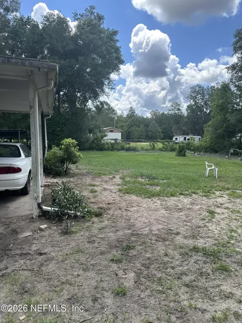 608 Kitty Ave, Interlachen, FL 32148 photo 5