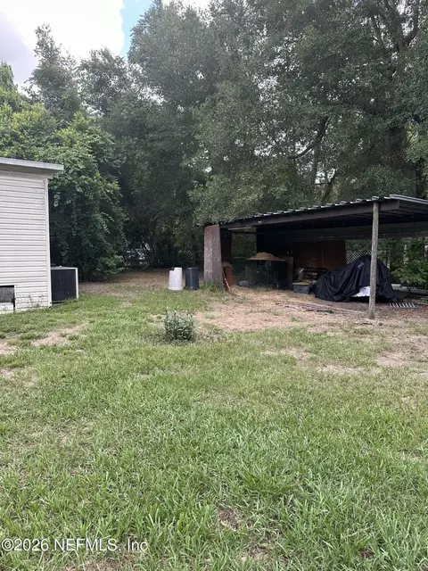 608 Kitty Ave, Interlachen, FL 32148 photo 4