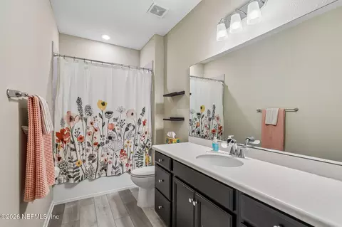 Bath - 151 Ash Breeze Cv, Saint Augustine, FL 32095 photo 2 of 2