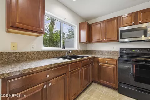 Kitchen - 184 Gargonza Ct, Saint Augustine, FL 32084 photo 3 of 7