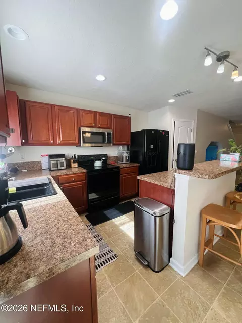 Kitchen - 184 Gargonza Ct, Saint Augustine, FL 32084 photo 6 of 7