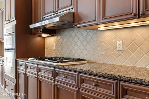 Kitchen - 650 S Loop Pkwy, Saint Augustine, FL 32095 photo 2 of 3