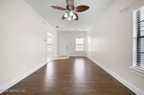 Living - 650 S Loop Pkwy, Saint Augustine, FL 32095 photo 6 of 6