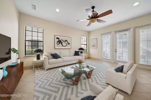 Living - 650 S Loop Pkwy, Saint Augustine, FL 32095 photo 1 of 6